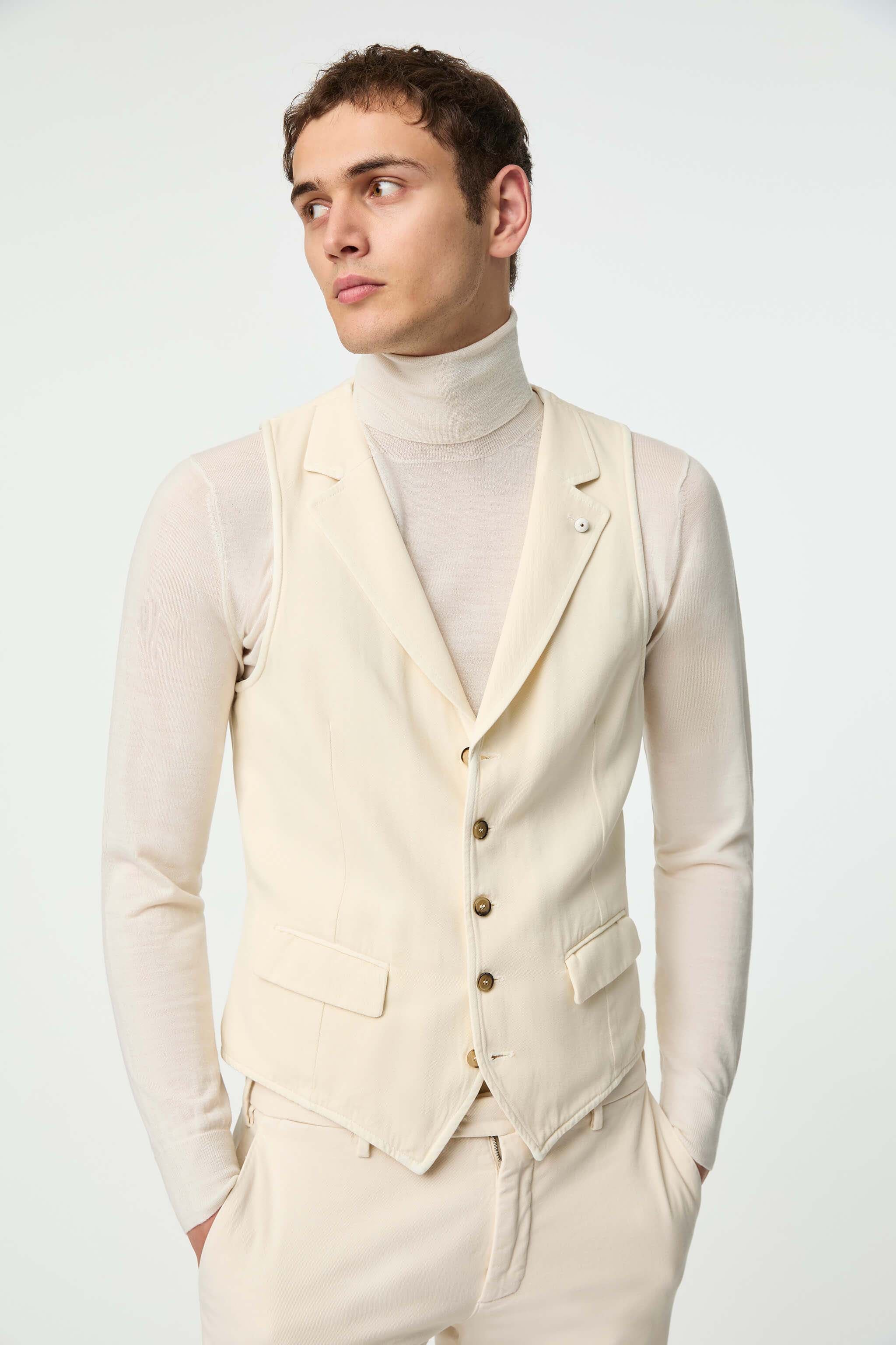 Garment-dyed OSCAR waistcoat off-white