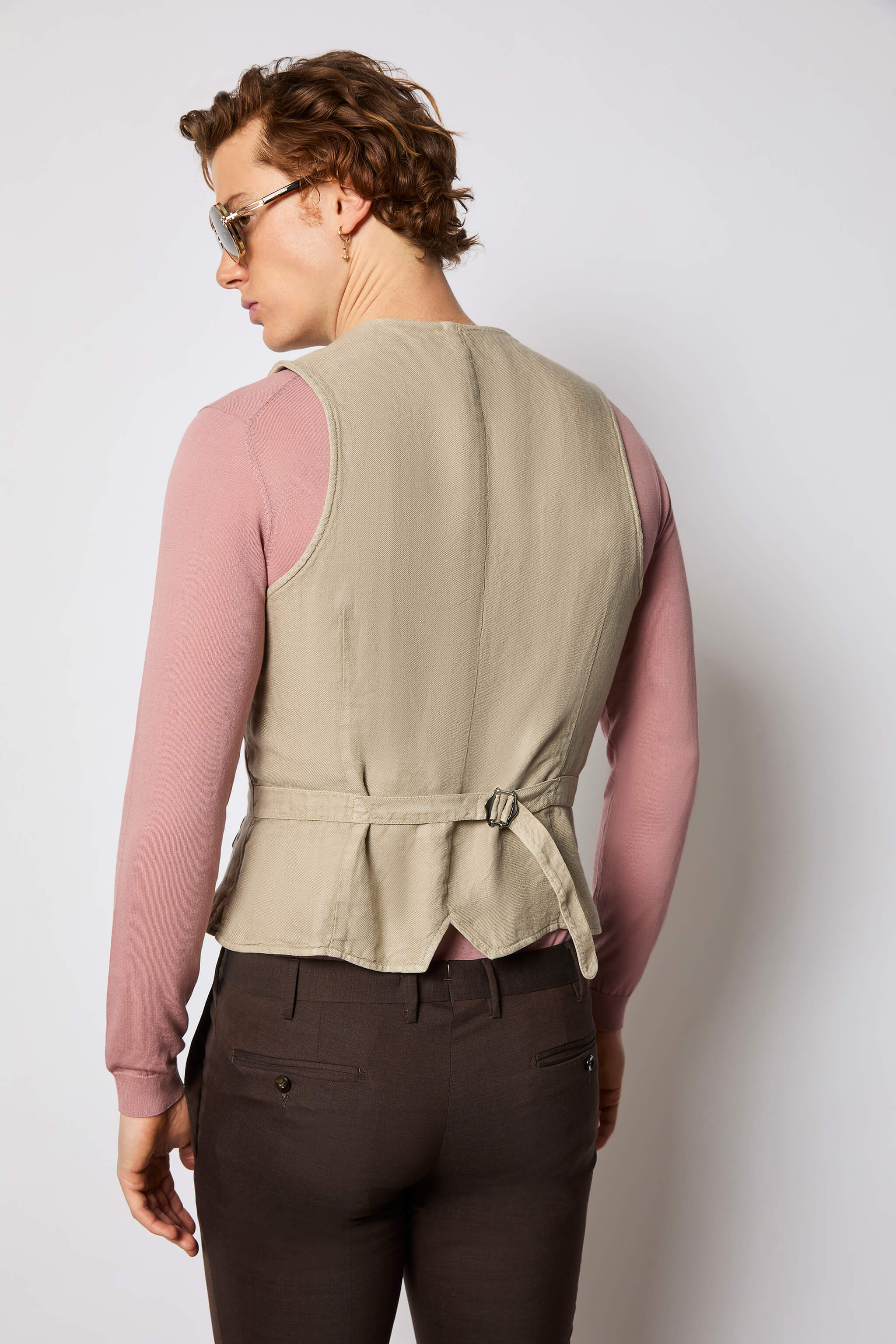 Garment-dyed OSCAR vest - beige