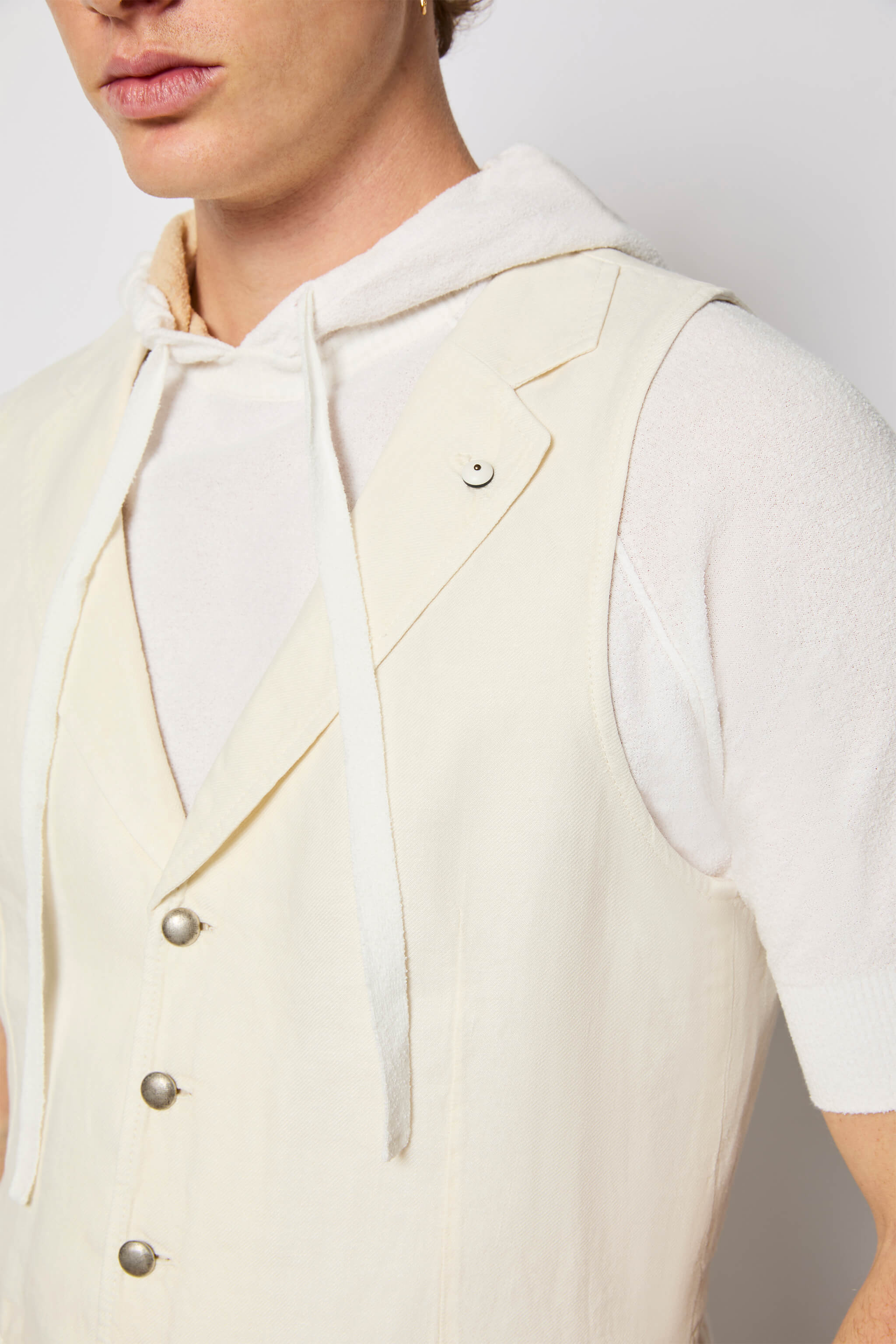 Garment-dyed OSCAR vest - white