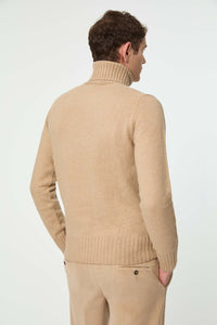 Beige turtleneck beige