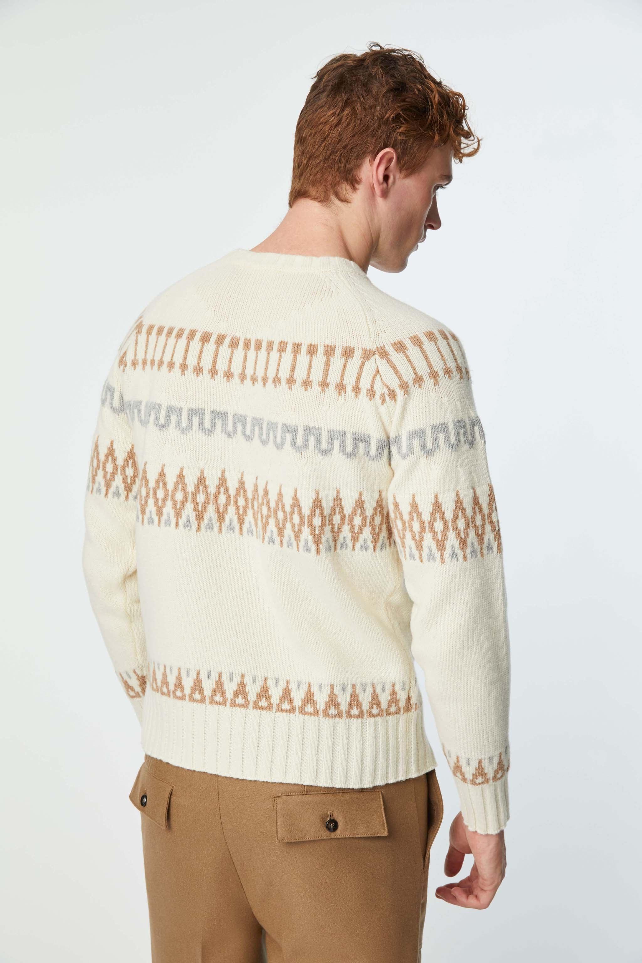 Nordic-style crewneck off-white