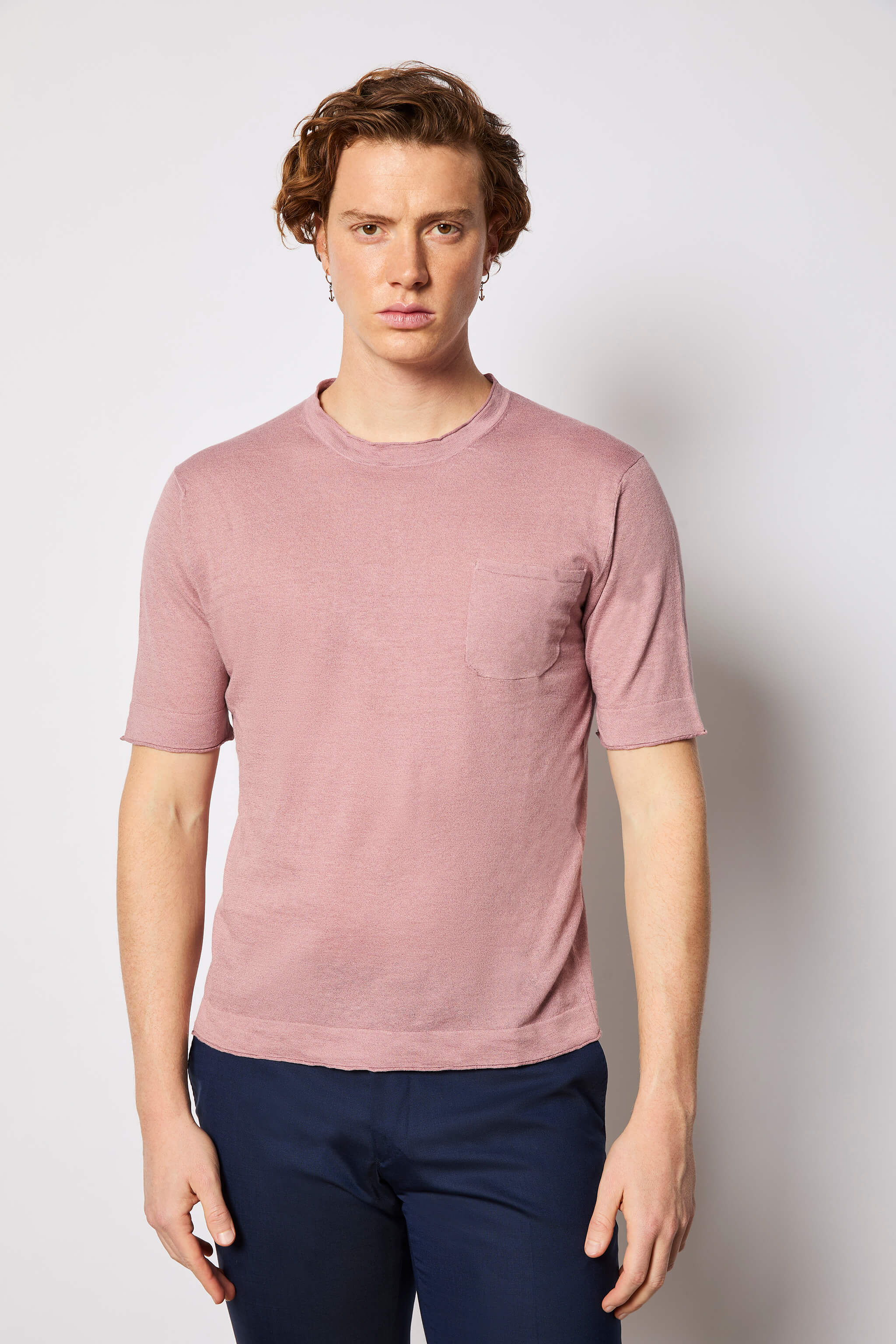 Short-sleeve T-shirt with a chest pocket - pink