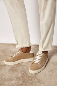 Retro tennis sneakers earth