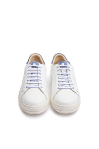 Retro tennis sneakers light blue