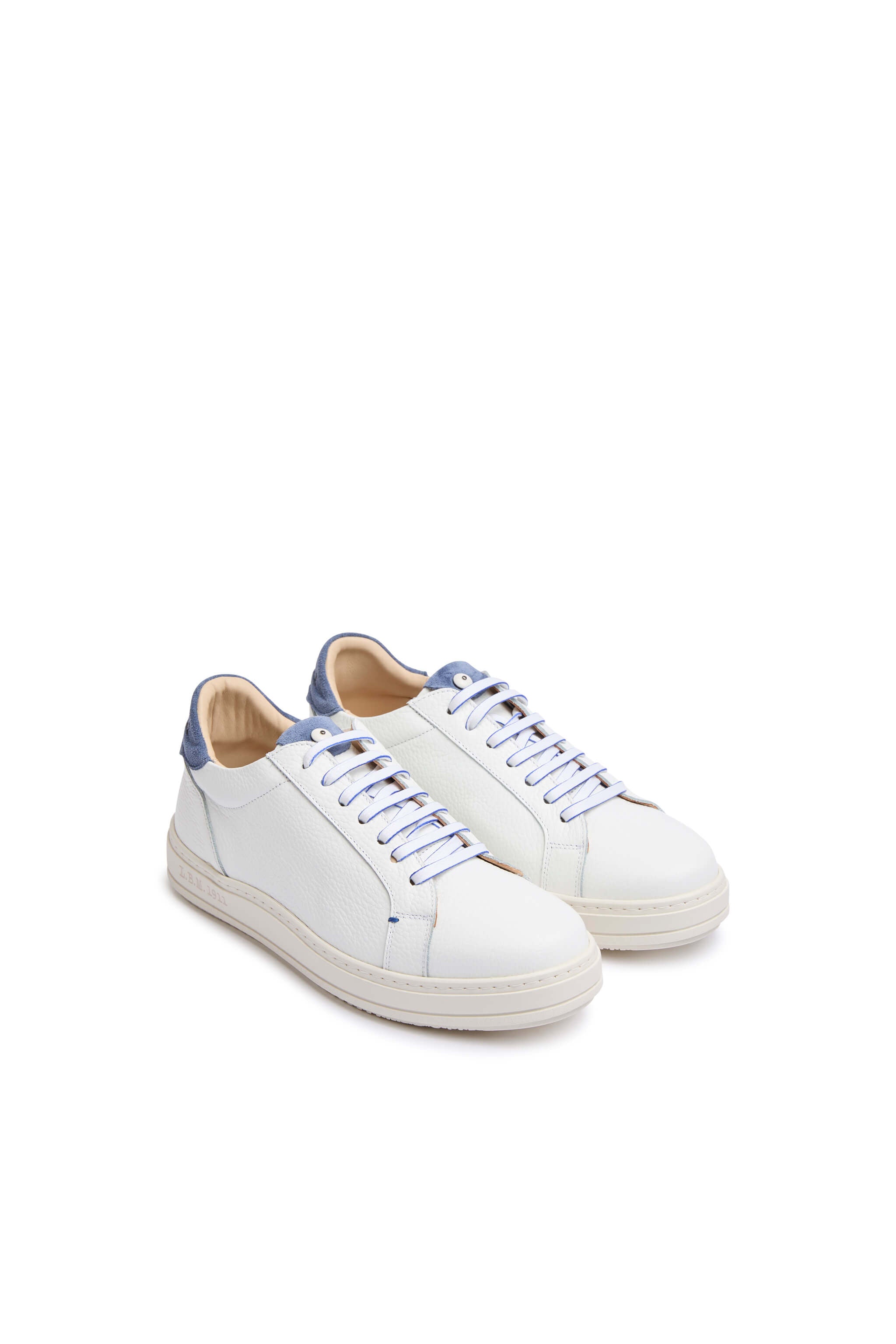 Retro tennis sneakers