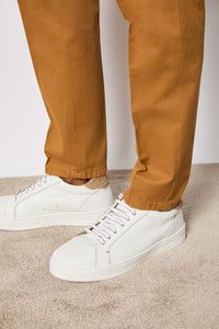 Garment-dyed elton pants - ochre yellow