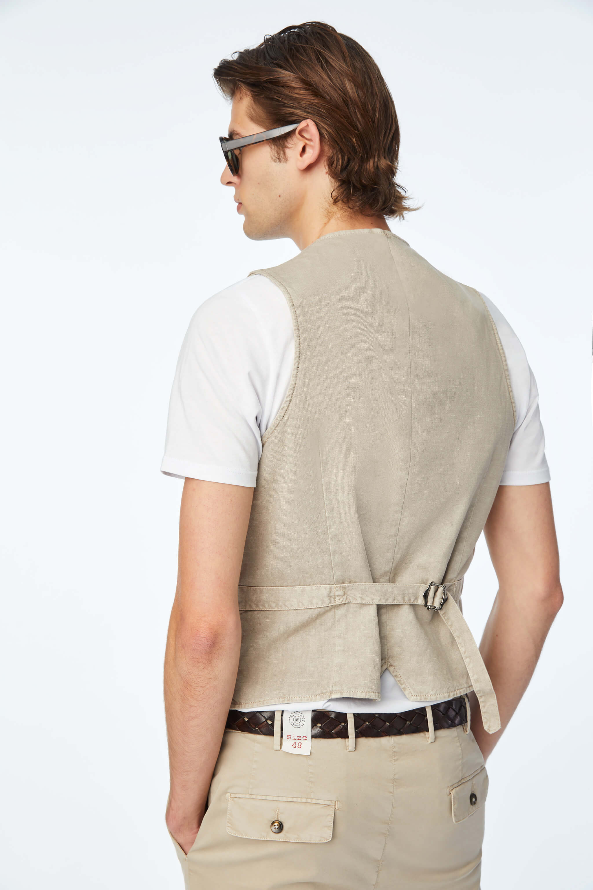 Garment-dyed OSCAR vest in Beige