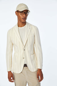 Garment-washed, slim fit jack jacket in white white