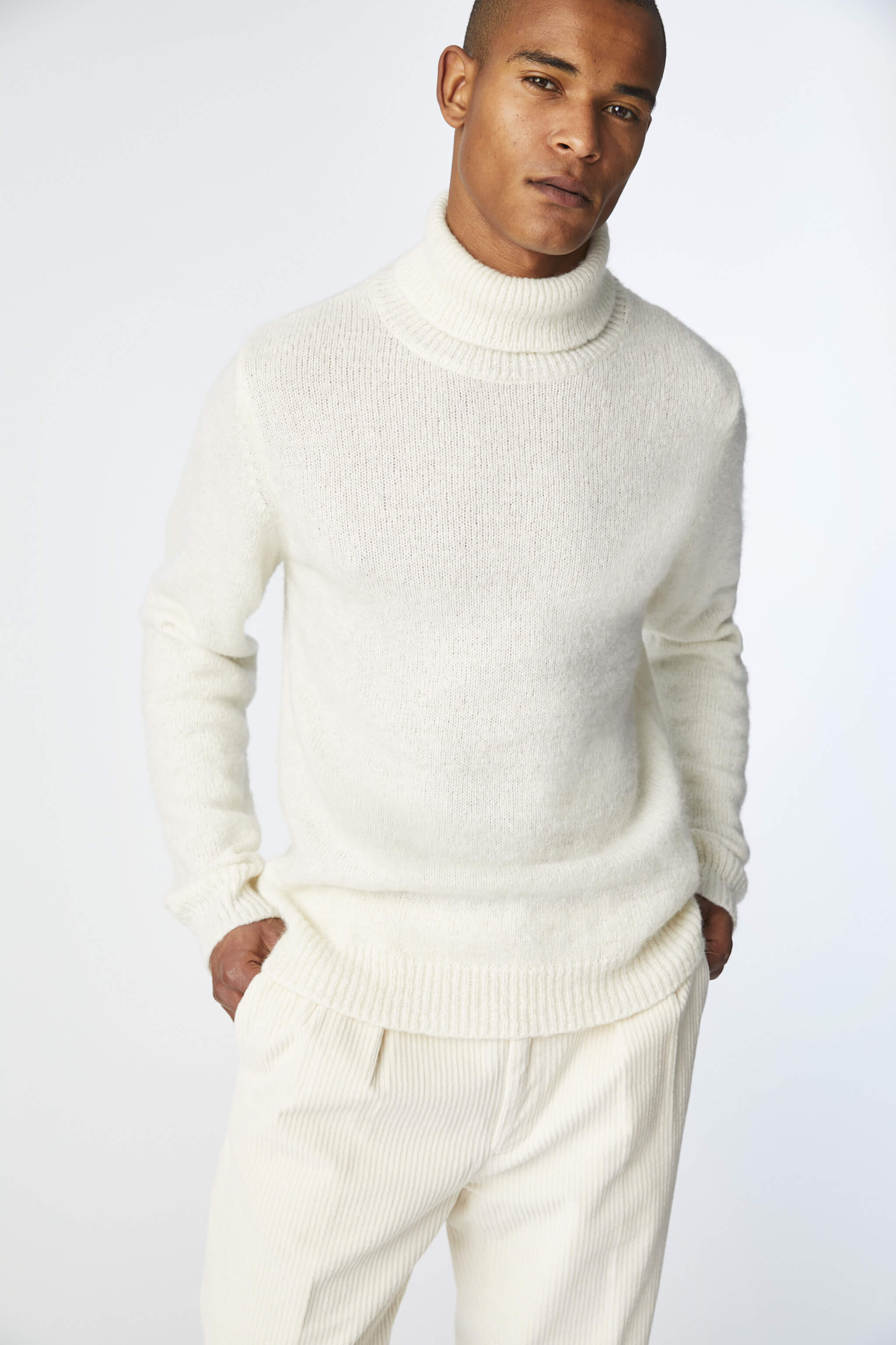 22,600+ White Turtleneck Stock Photos, Pictures & Royalty-Free Images -  iStock