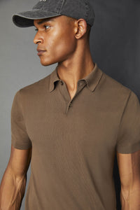 Polo shirt in brown brown
