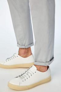 Garment-dyed ray pant in gray light grey