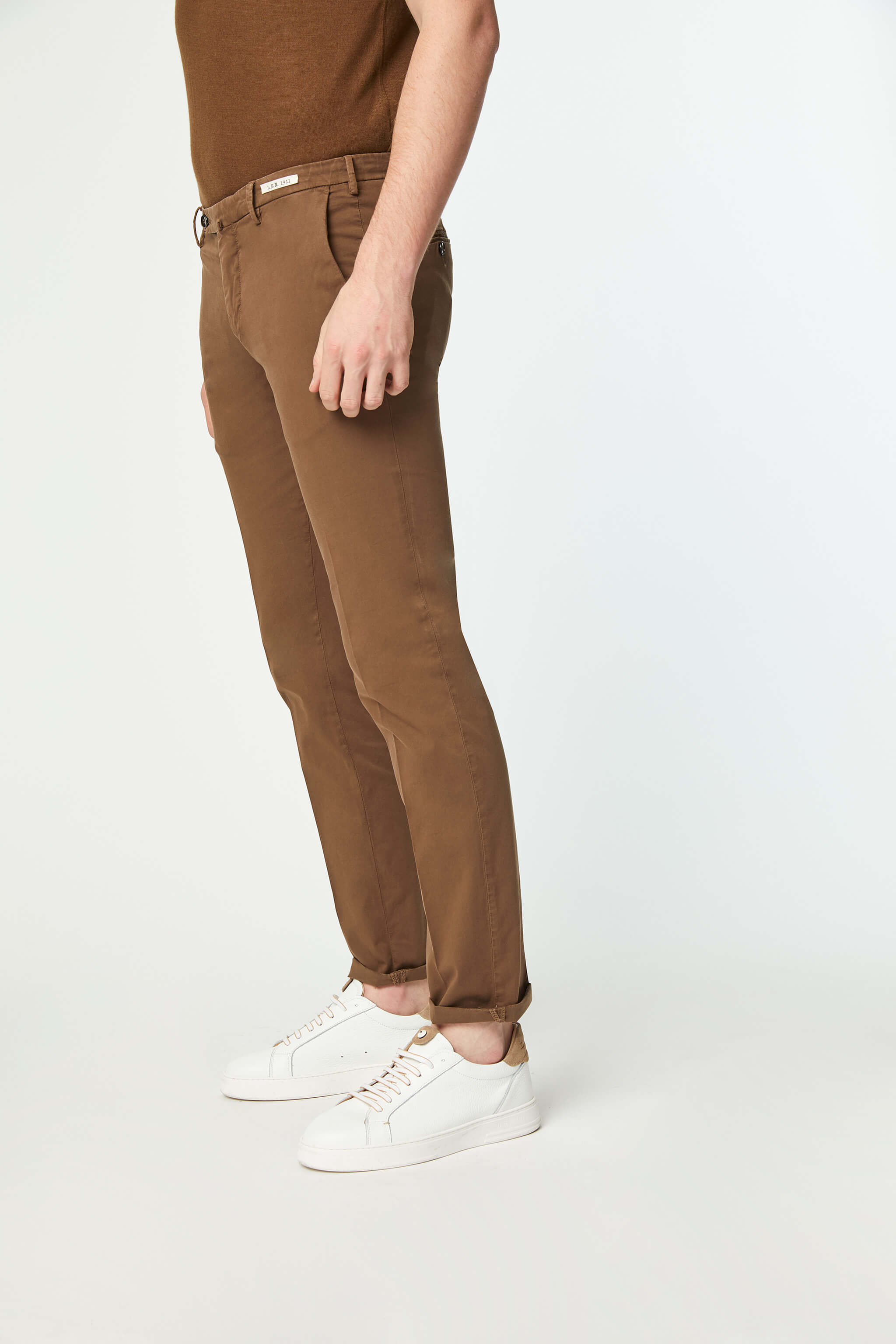 Garment-dyed FREDDIE pants in Brown
