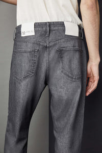 5 pocket baggy jeans in gray black